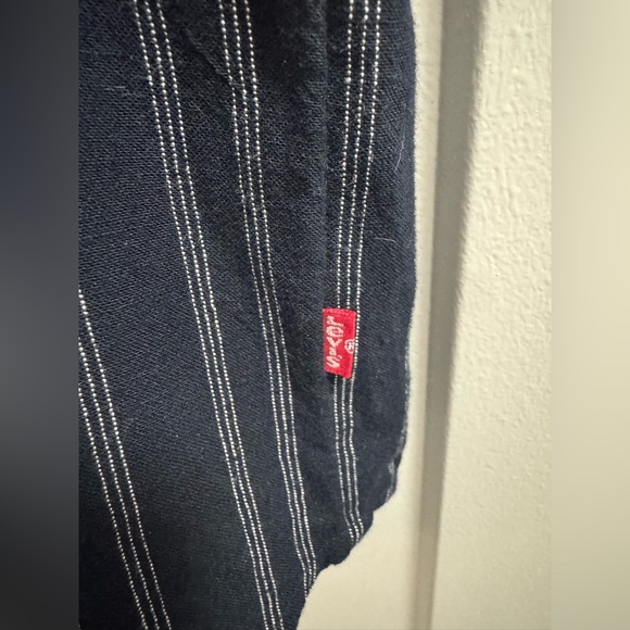 Levi's Button Down Shirt - Picture 3 of 7